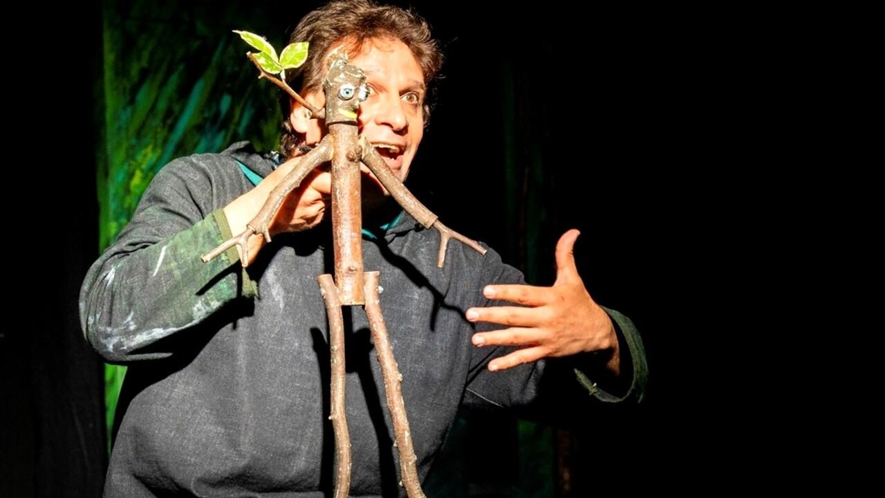 Immagine per Le avventure di Bastoncino, pomeriggio al teatro di Gradisca con mamma e papà